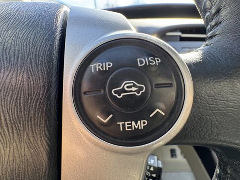 Used 2010 Toyota Prius Four image 11