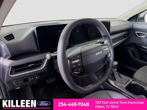 Used 2025 Kia K4 FWD image 11