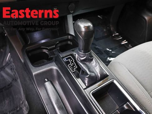 Used 2019 Toyota Tacoma SR RWD image 13