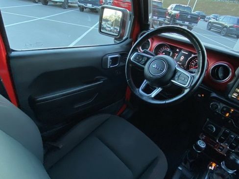 Used 2022 Jeep Wrangler Unlimited Rubicon w/ LED Lighting Group image 27