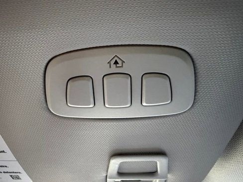 Used 2025 Ford Mustang Mach-E Select AWD/4WD image 36