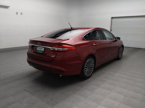 Used 2017 Ford Fusion SE w/ Fusion SE Technology Package image 9