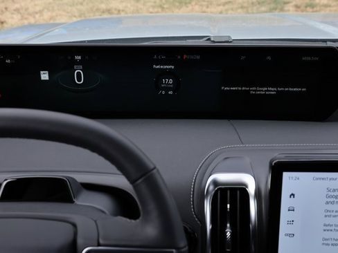 Used 2025 Ford Expedition Platinum w/ Driver's Package image 28