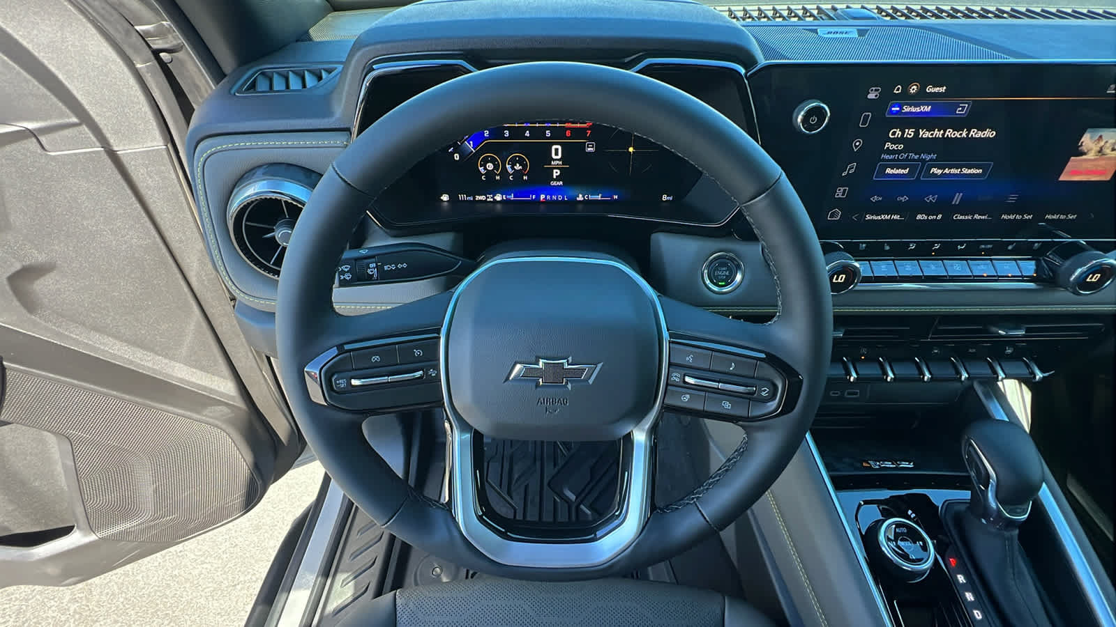 New 2026 Chevrolet Colorado ZR2 w/ Technology Package AWD/4WD image 18