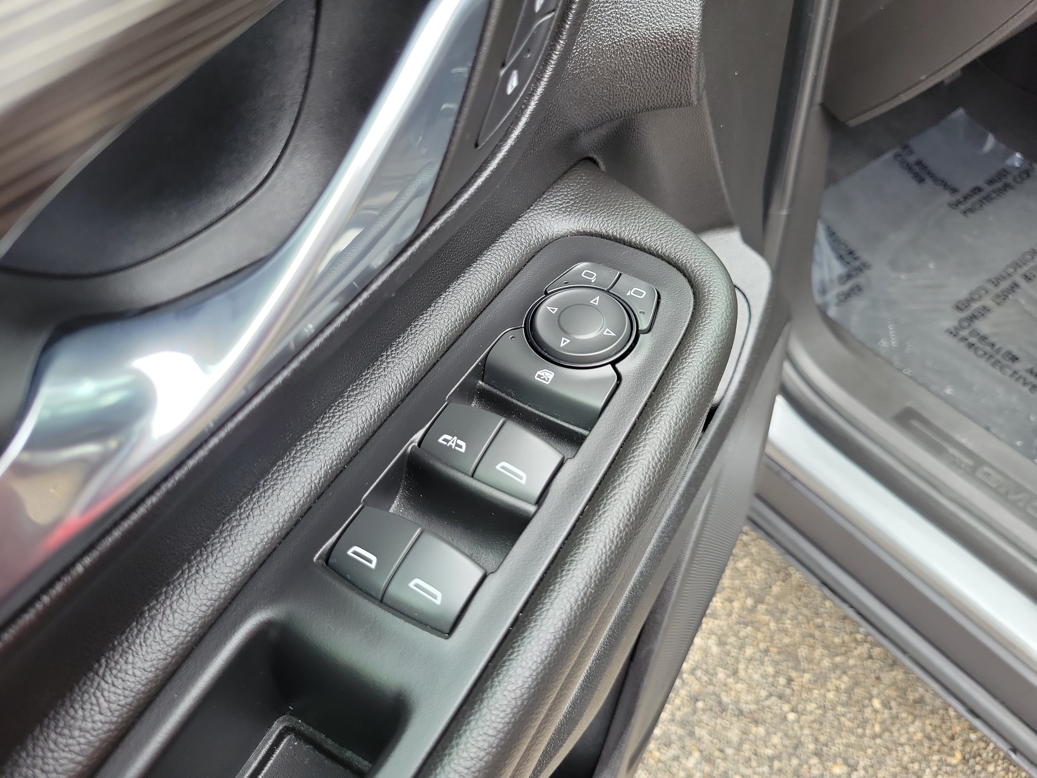 Used 2023 GMC Terrain SLE w/ Driver Convenience Package FWD image 25