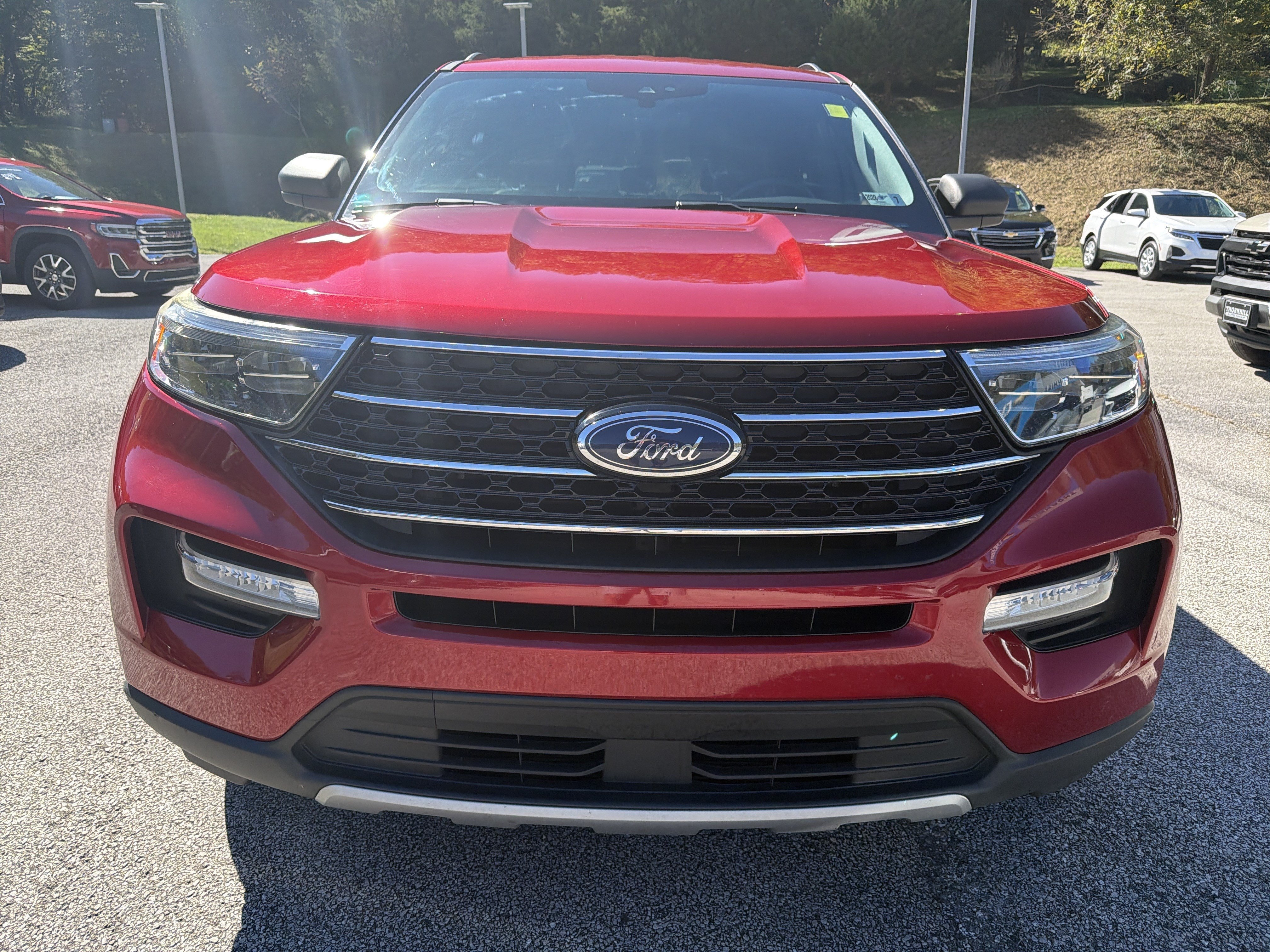 Used 2020 Ford Explorer XLT w/ Equipment Group 202A AWD/4WD image 3