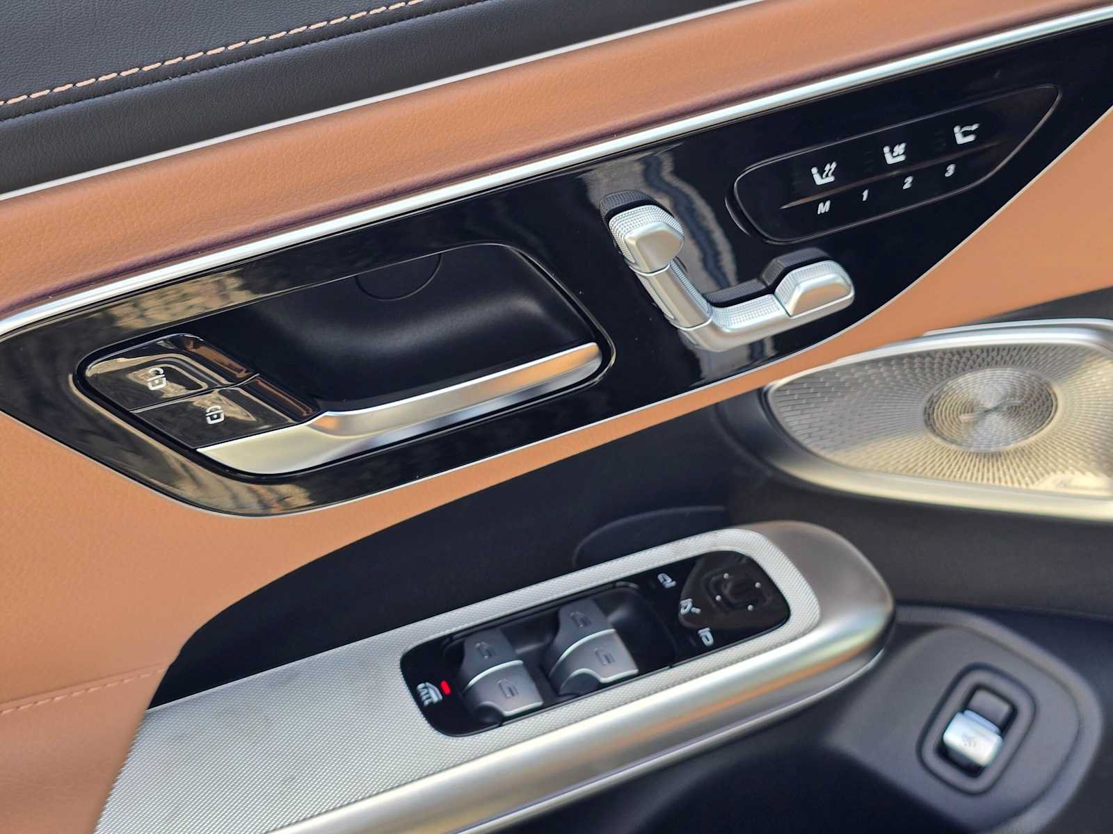New 2027 Mercedes-Benz CLE 450 4MATIC Cabriolet image 18
