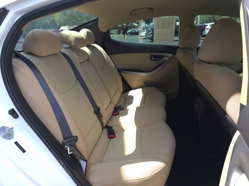 Used 2013 Hyundai Elantra GLS w/ Preferred Pkg FWD image 16