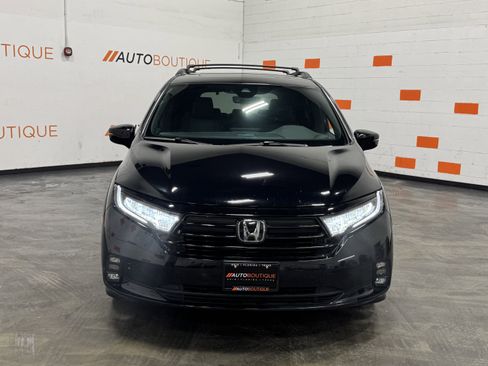 Used 2024 Honda Odyssey Sport image 3