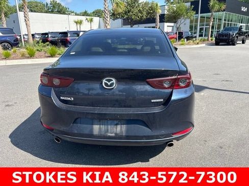 Used 2019 MAZDA MAZDA3 Sedan FWD image 6