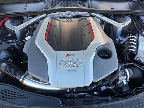 Used 2019 Audi RS 5 AWD/4WD image 37