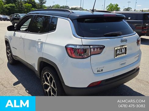 Used 2025 Jeep Compass Limited AWD/4WD image 10