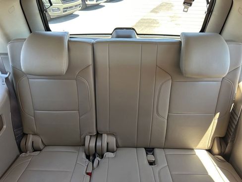 Used 2019 Chevrolet Tahoe LT RWD image 17