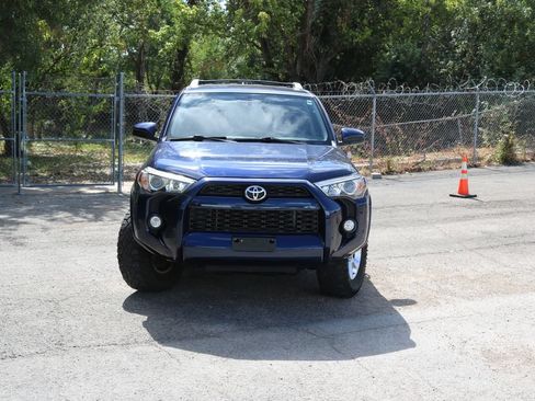 Used 2015 Toyota 4Runner SR5 RWD image 8