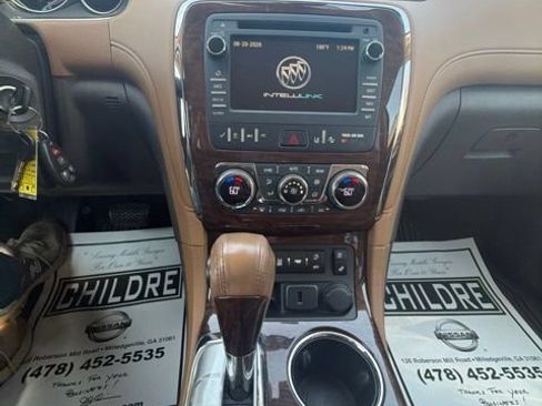 Used 2017 Buick Enclave Premium w/ Trailering Package FWD image 26