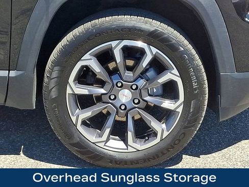 Used 2025 GMC Terrain Elevation w/ Elevation Premium Package AWD/4WD image 28