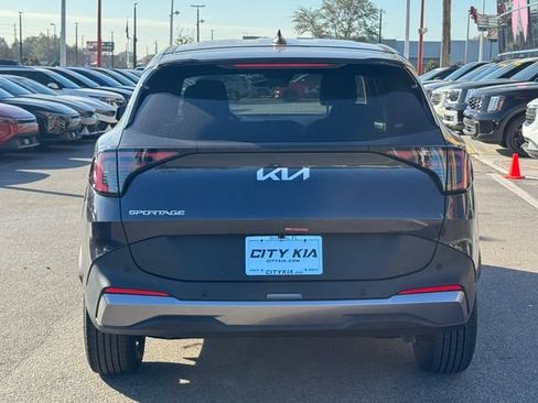New 2026 Kia Sportage LX w/ LX Convenience Package FWD image 4