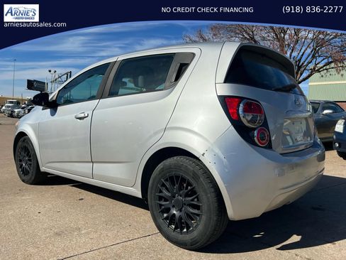 Used 2013 Chevrolet Sonic LS FWD image 2