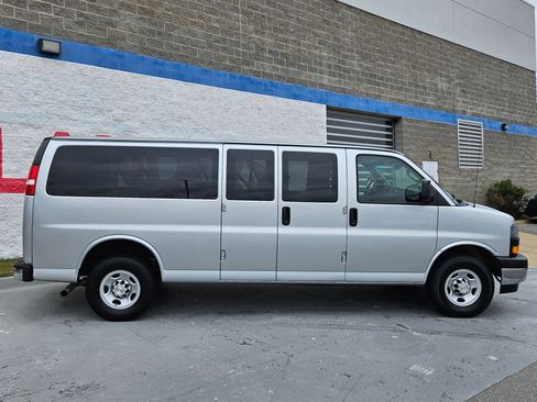 Used 2023 Chevrolet Express 3500 LS image 8