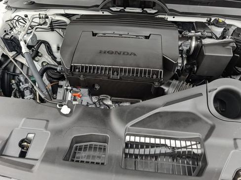 Used 2025 Honda Pilot Touring image 36