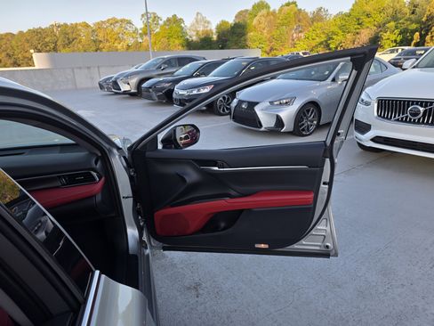 Used 2024 Toyota Camry XSE w/ Navigation Package image 26