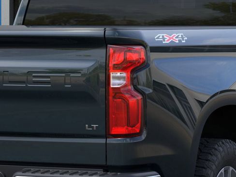 New 2026 Chevrolet Silverado 1500 LT AWD/4WD image 11