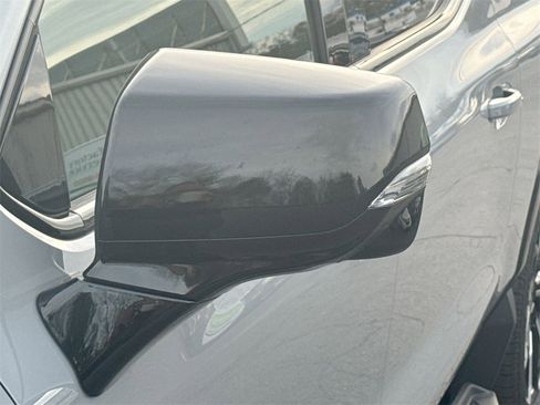 Used 2025 GMC Sierra EV Denali image 11