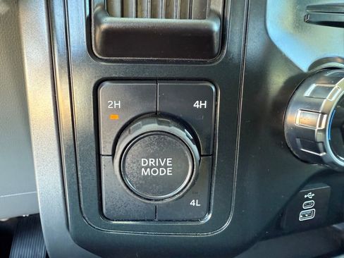 Used 2025 Ford F150 XLT w/ Equipment Group 301A Standard image 27