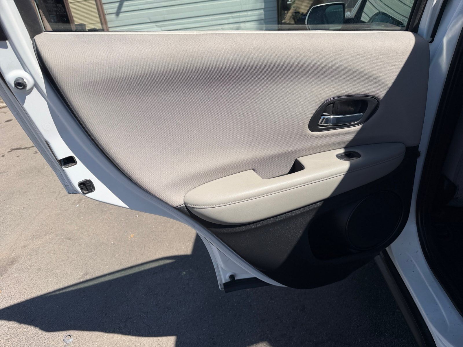 Used 2018 Honda HR-V LX image 25