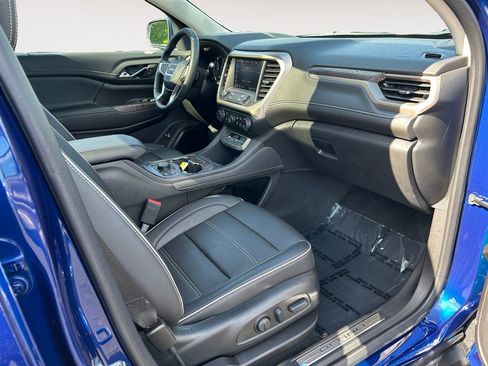 Used 2023 GMC Acadia Denali w/ Denali Ultimate Package AWD/4WD image 15