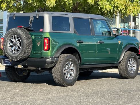 Certified 2024 Ford Bronco Badlands image 2