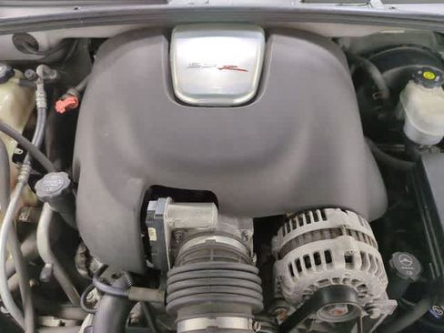 Used 2005 Chevrolet SSR w/ Preferred Equipment Group RWD image 16
