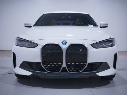 Used 2023 BMW i4 eDrive35 w/ Premium Package RWD image 4