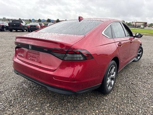 Used 2024 Honda Accord EX image 11