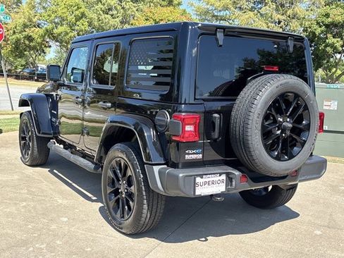 Used 2024 Jeep Wrangler Unlimited Sahara AWD/4WD image 8