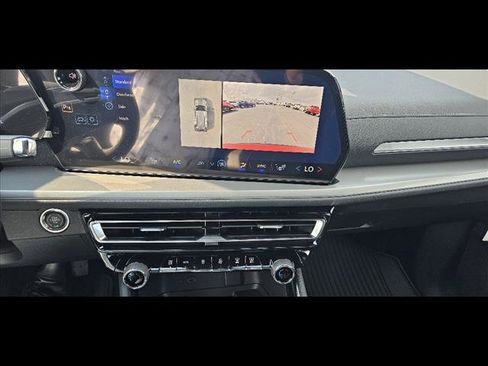 New 2026 Chevrolet Traverse LT w/ Driver Confidence Package image 17