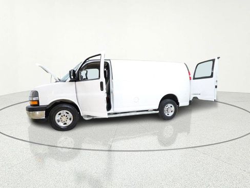 Used 2024 Chevrolet Express 2500 w/ Driver Convenience Package RWD image 14