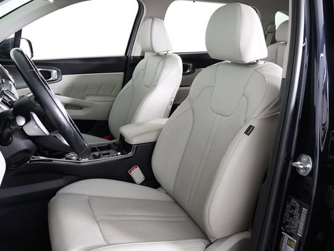 Certified 2023 Kia Sorento SX Prestige AWD/4WD image 34