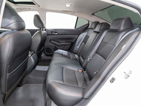 Used 2021 Nissan Altima 2.5 SR w/ SR Premium Package FWD image 28