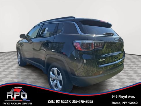 Used 2019 Jeep Compass Latitude w/ Cold Weather Group AWD/4WD image 2
