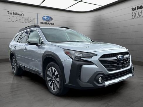 Certified 2025 Subaru Outback Limited AWD/4WD image 2