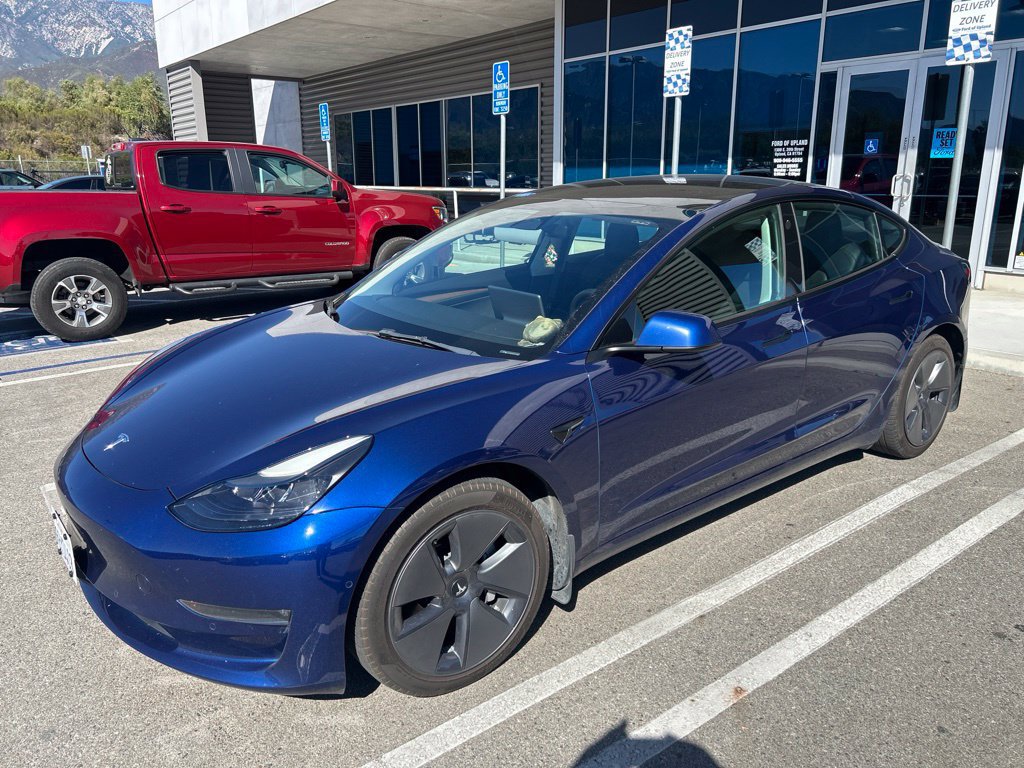 Used 2022 Tesla Model 3 Long Range AWD/4WD image 4
