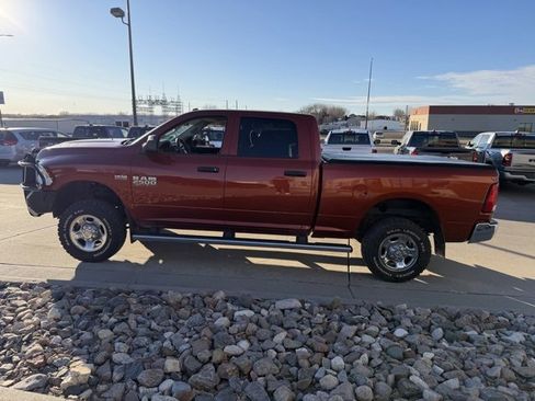 Used 2013 RAM 2500 Tradesman w/ Chrome Appearance Group image 4