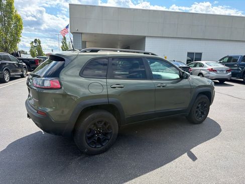 Used 2021 Jeep Cherokee Trailhawk w/ Trailer Tow Group AWD/4WD image 4