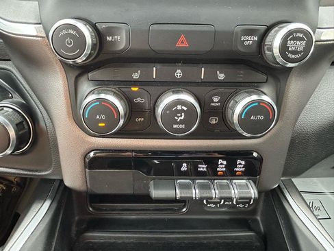 Used 2020 RAM 1500 Big Horn AWD/4WD image 23