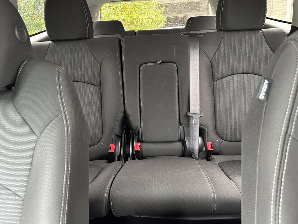 Used 2015 Chevrolet Traverse LT FWD image 17