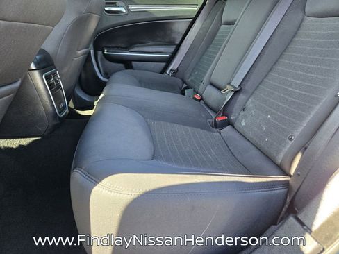 Used 2022 Chrysler 300 Touring w/ Sport Appearance Package image 11