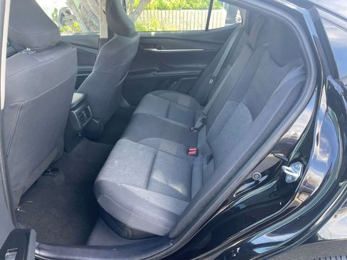 Used 2025 Toyota Camry LE image 24