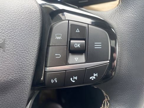 Certified 2022 Ford Escape Titanium w/ Titanium Elite Package image 17