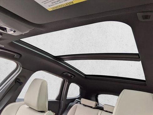 Used 2025 BMW X1 xDrive28i w/ Premium Package image 17